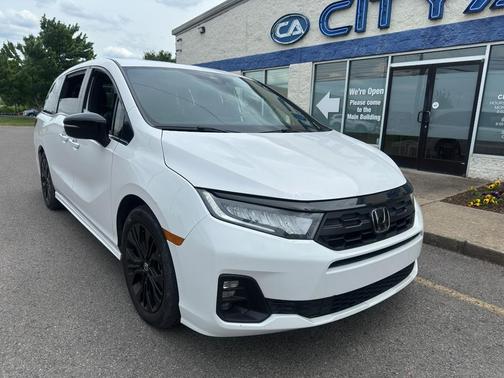 Platinum White Pearl 2025 Honda Odyssey Sport-L
