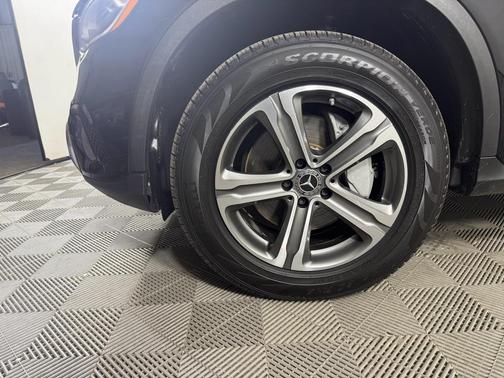 2021 Mercedes-Benz GLC 300 4MATIC