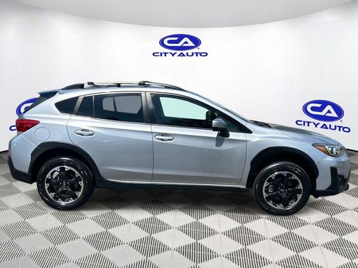 Ice Silver Metallic 2021 Subaru Crosstrek Premium