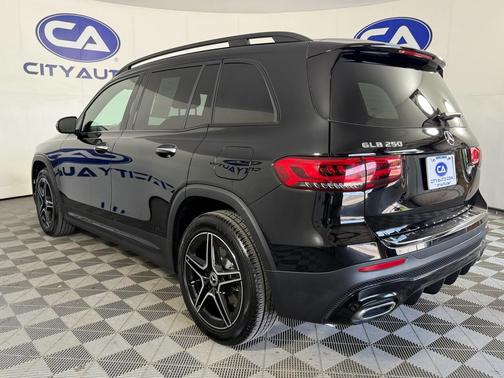 2023 Mercedes-Benz GLB 250 Base