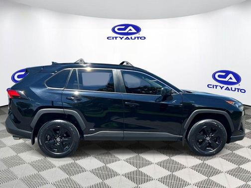 Midnight Black Metallic 2022 Toyota RAV4 Hybrid LE