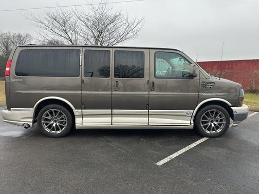 2014 GMC Savana 1500 Upfitter