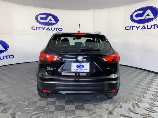 Magnetic Black 2017 Nissan Rogue Sport SL