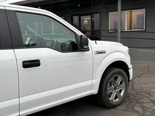 Oxford White 2020 Ford F-150 XLT