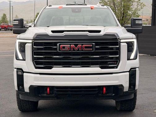 Summit White 2025 GMC Sierra 3500 AT4