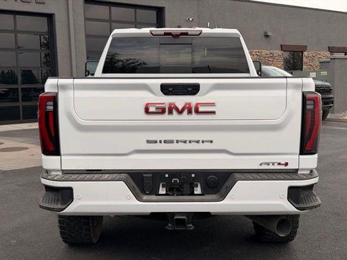 Summit White 2025 GMC Sierra 3500 AT4