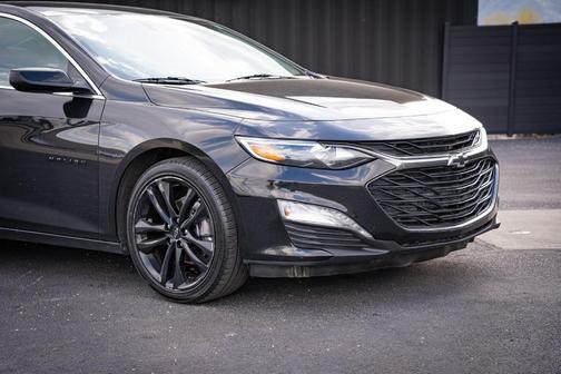 Black 2024 Chevrolet Malibu LT