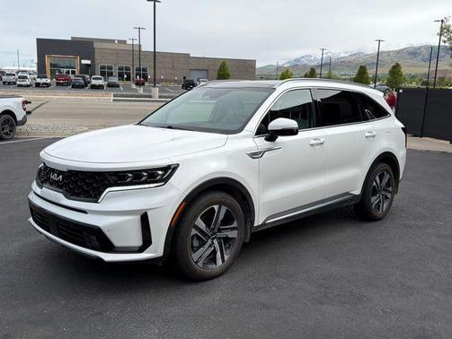 Snow White Pearl 2022 Kia Sorento Plug-In Hybrid SX