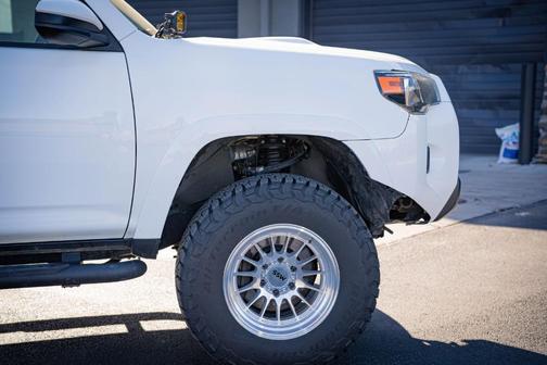 Super White 2019 Toyota 4Runner Sport