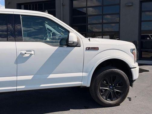Oxford White 2019 Ford F-150 Lariat