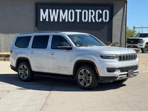Silver Zynith 2024 Jeep Wagoneer Series II