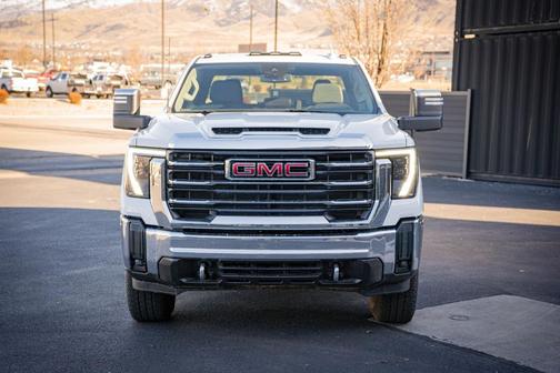 Summit White 2024 GMC Sierra 3500 SLT