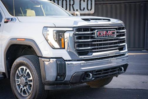 Summit White 2024 GMC Sierra 3500 SLT