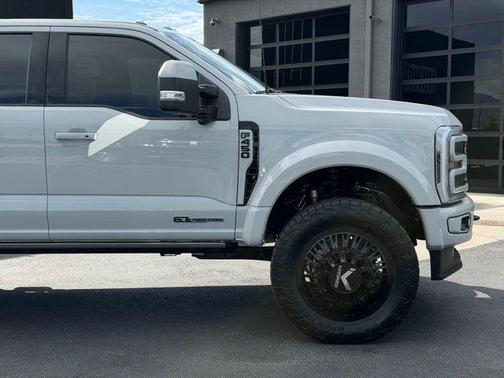 Avalanche 2026 Ford F-450 Platinum