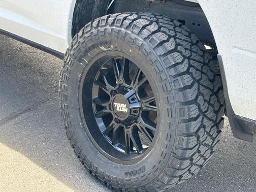 Bright White Clearcoat 2022 RAM 2500 Tradesman
