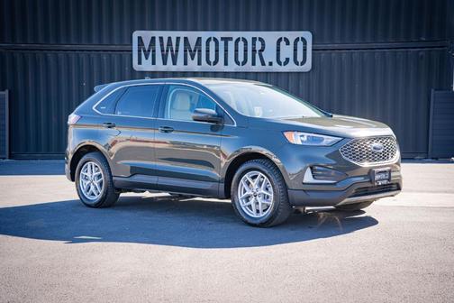 Green Metallic 2023 Ford Edge SEL