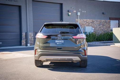 Green Metallic 2023 Ford Edge SEL