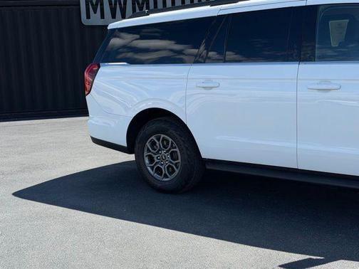 White 2025 Ford Expedition Max XL