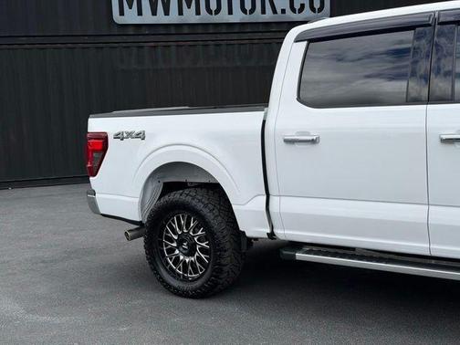 Oxford White 2024 Ford F-150 XLT
