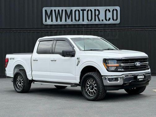 Oxford White 2024 Ford F-150 XLT