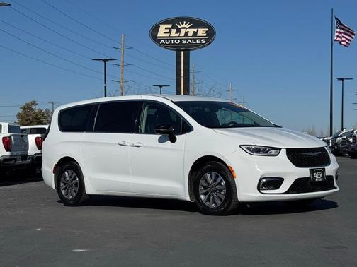 Bright White Clearcoat 2024 Chrysler Pacifica Hybrid Select