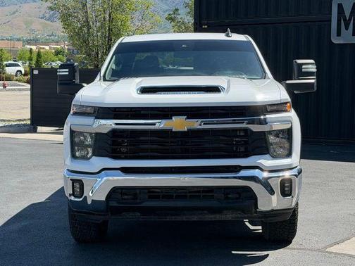 Summit White 2024 Chevrolet Silverado 2500 LT