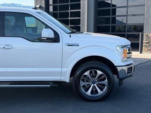 White 2019 Ford F-150 Lariat