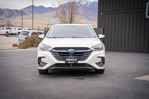 Crystal White Pearl 2024 Subaru Legacy Premium
