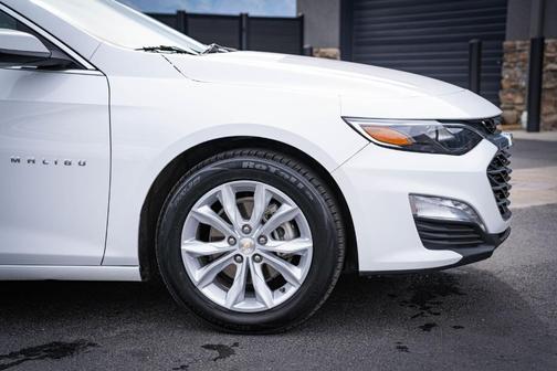 White 2024 Chevrolet Malibu LT