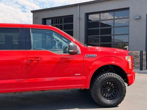 Red 2016 Ford F-150 XLT