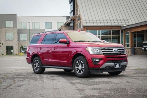 Rapid Red Metallic Tinted Clearcoat 2021 Ford Expedition XLT