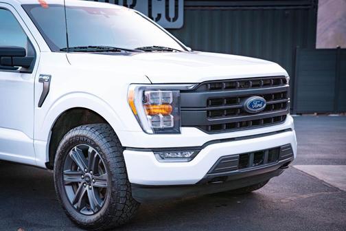 Oxford White 2023 Ford F-150 XLT