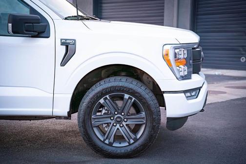 Oxford White 2023 Ford F-150 XLT