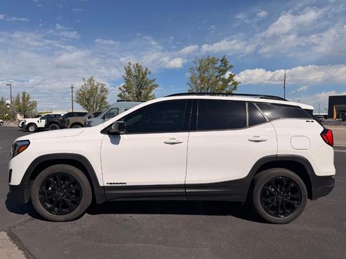 Summit White 2020 GMC Terrain SLE