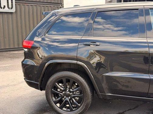 Diamond Black 2020 Jeep Grand Cherokee Altitude