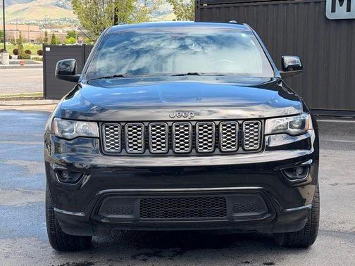 Diamond Black 2020 Jeep Grand Cherokee Altitude
