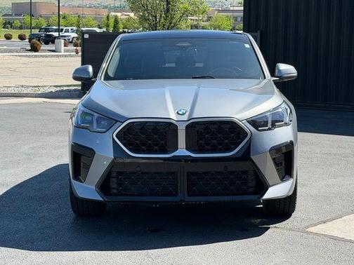 Gray Metallic 2025 BMW X2 xDrive28i