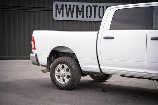 Bright White Clearcoat 2023 RAM 2500 Big Horn