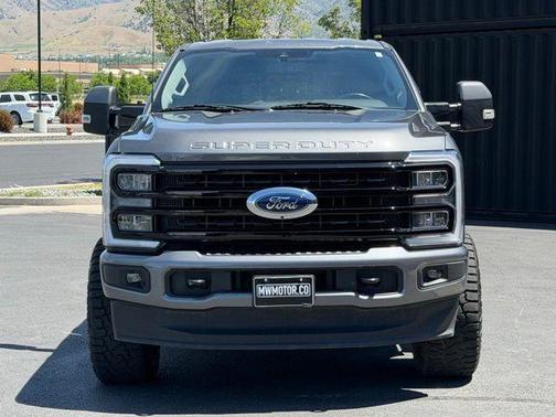Carbonized Gray Metallic 2023 Ford F-250 Lariat