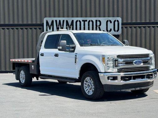 White 2018 Ford F-350 XLT