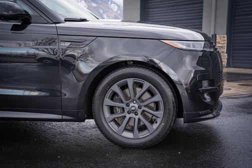Santorini Black 2024 Land Rover Range Rover Sport Dynamic SE