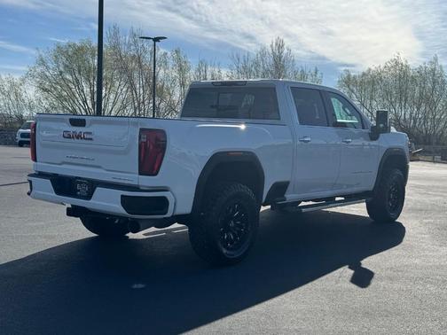 Summit White 2025 GMC Sierra 3500 Denali