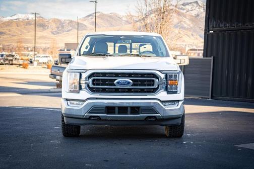 Oxford White 2023 Ford F-150 XLT