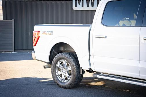 Oxford White 2023 Ford F-150 XLT