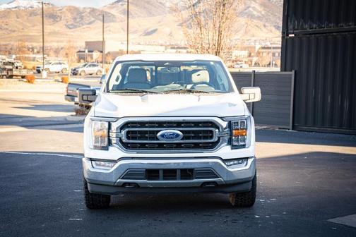Oxford White 2023 Ford F-150 XLT
