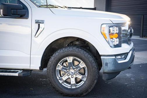 Oxford White 2023 Ford F-150 XLT