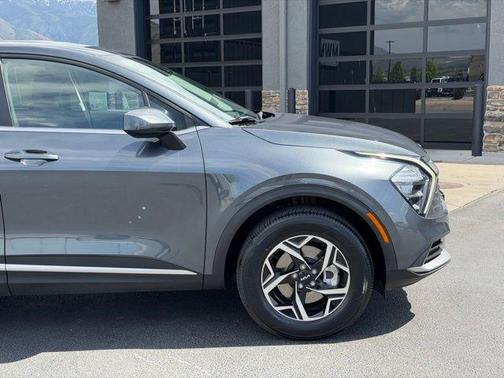 Gravity Gray 2023 Kia Sportage LX