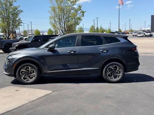 Gravity Gray 2023 Kia Sportage LX