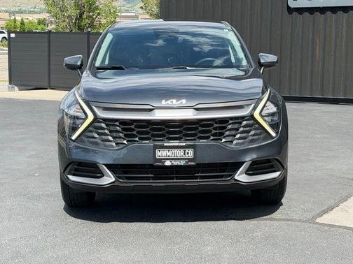 Gravity Gray 2023 Kia Sportage LX