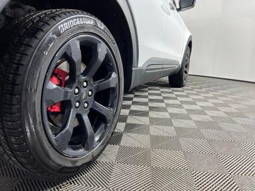 Star White 2022 Ford Explorer ST